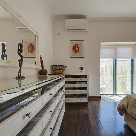 Spacious Serenity - Malta Near St Julians Apartment Is-Swieqi